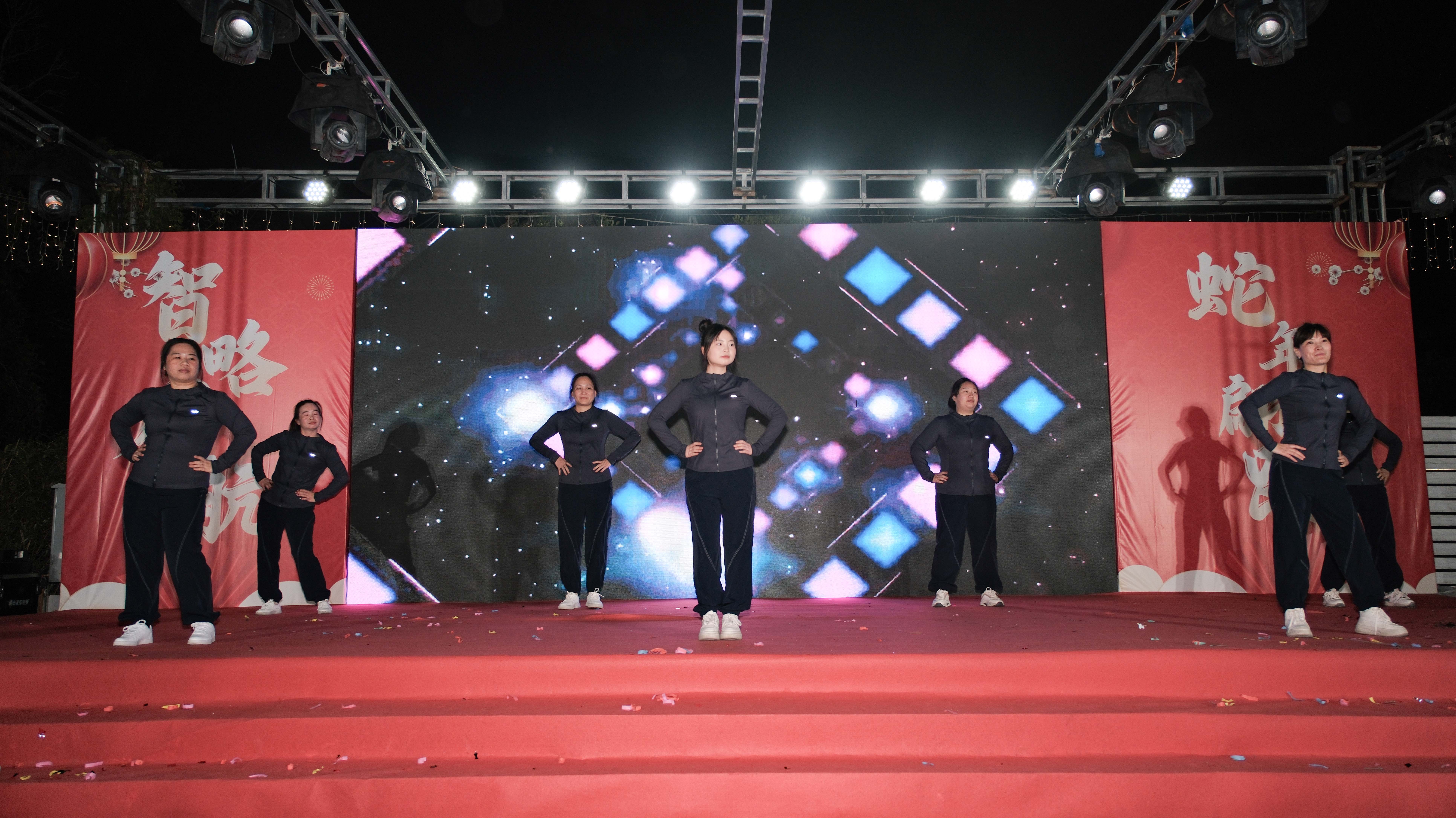 久信達(dá)科技2024年年會圓滿落幕：感恩同行，共創(chuàng)環(huán)保新未來，乘風(fēng)破浪，夢想起航(圖10)